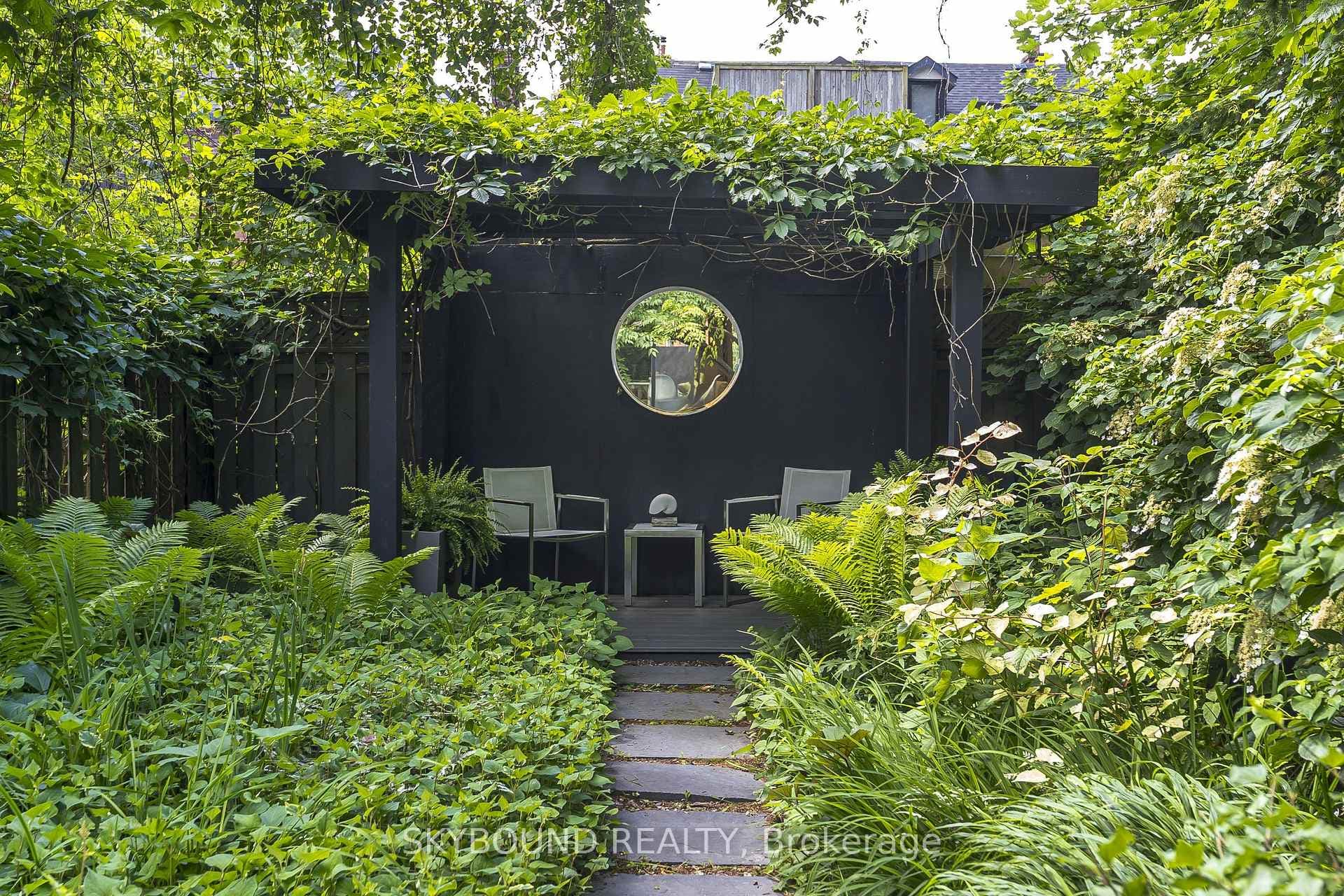 49 Victor Avenue photo 45