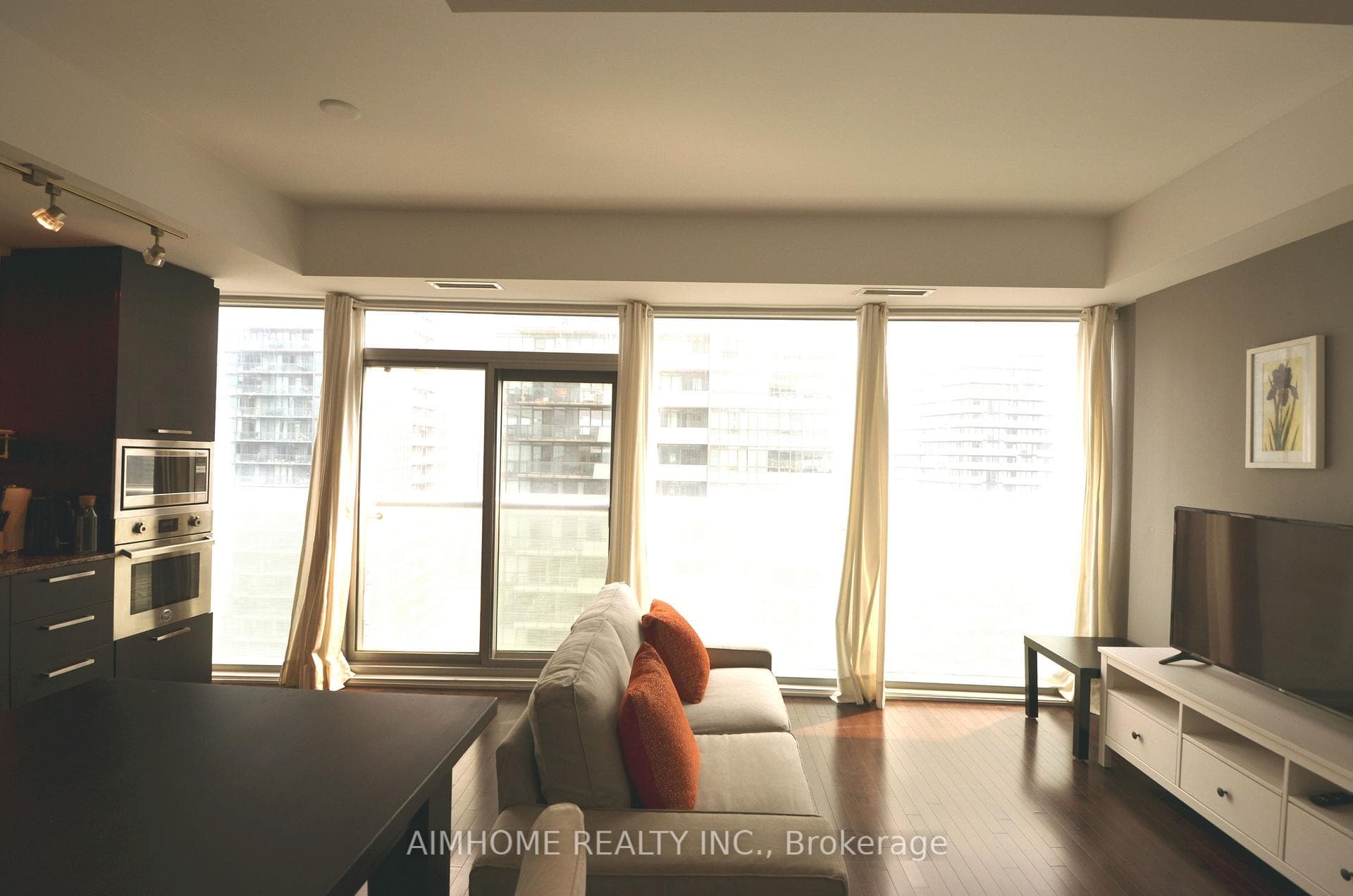 14 York Street Unit 3012 photo 11