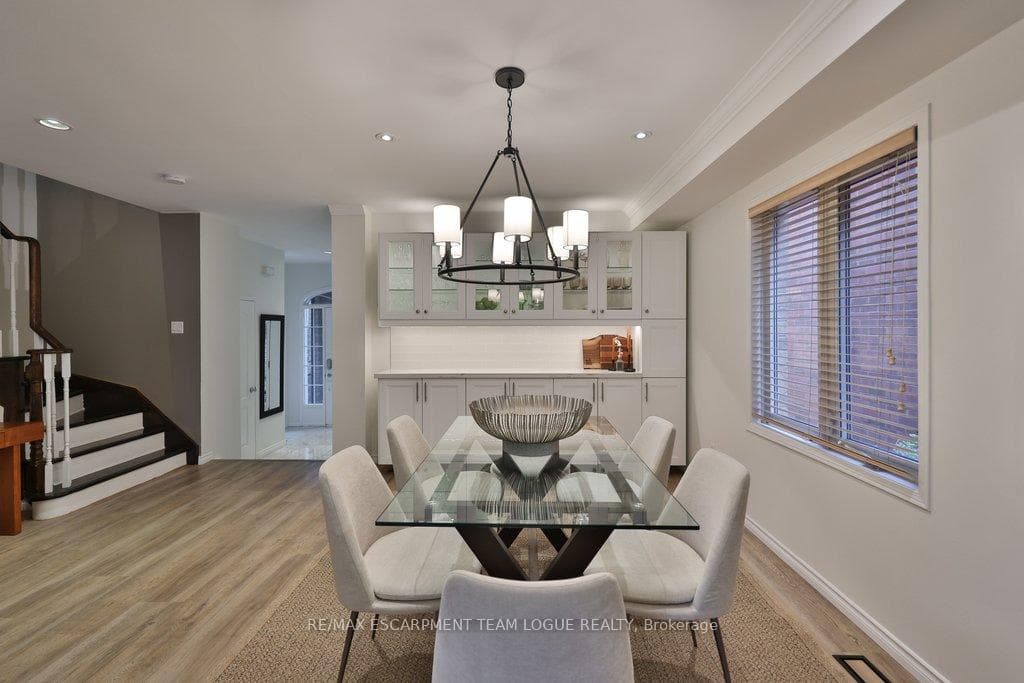 2226 Arbourview Drive photo 7