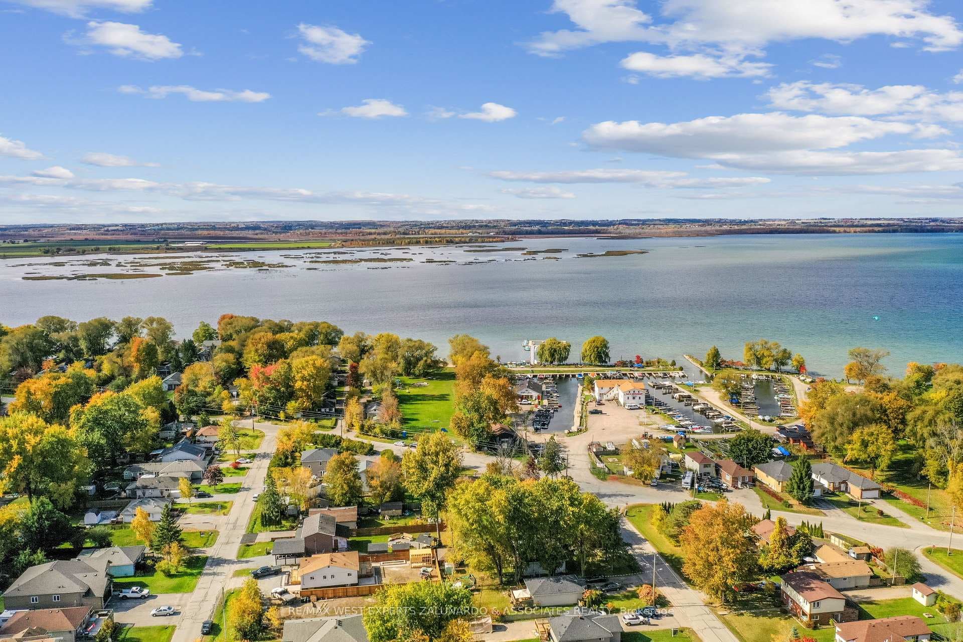 537 Lake Drive photo 32