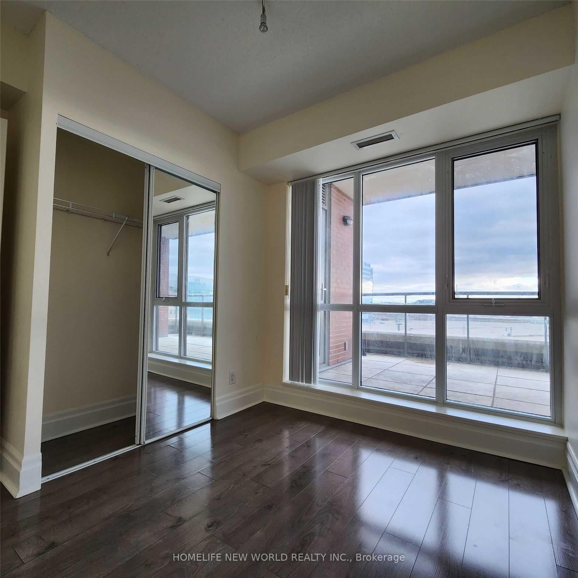 39 Upper Duke Crescent Unit 507 photo 14