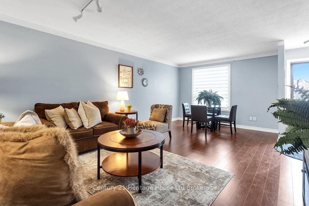 351 Highview Avenue Unit 11 photo 3