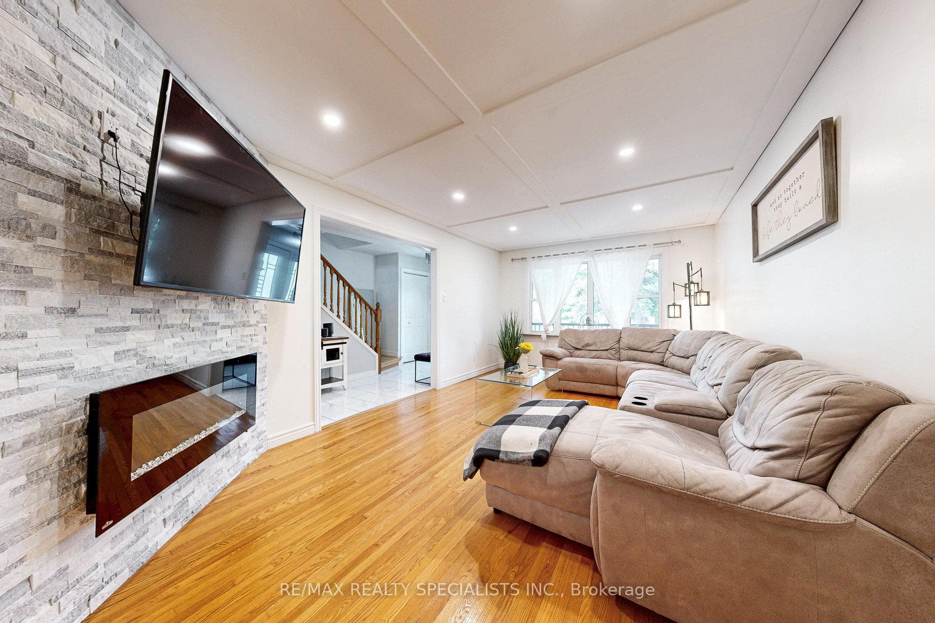 99 Pinnacle Drive photo 10