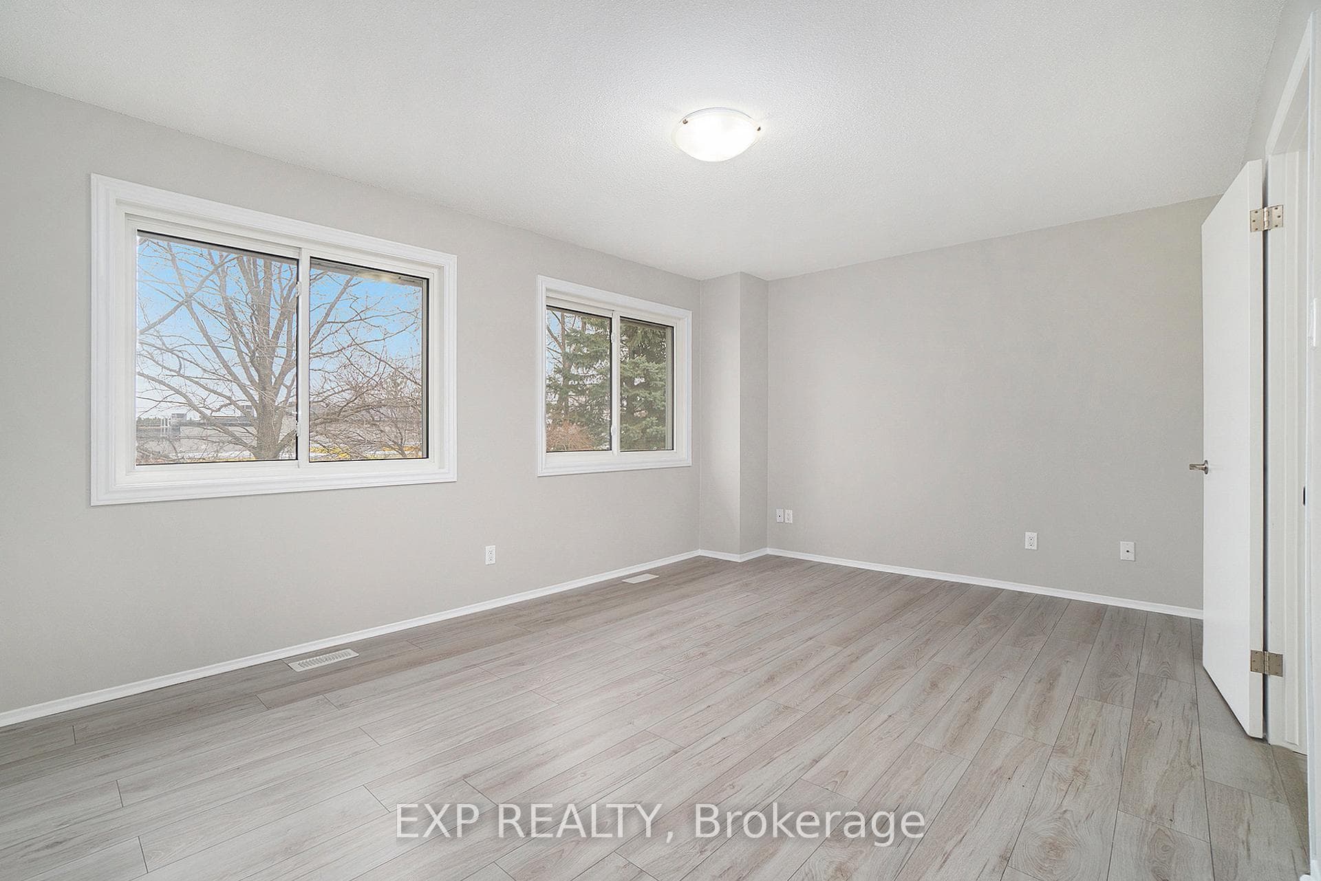 39 Dignard Street photo 16
