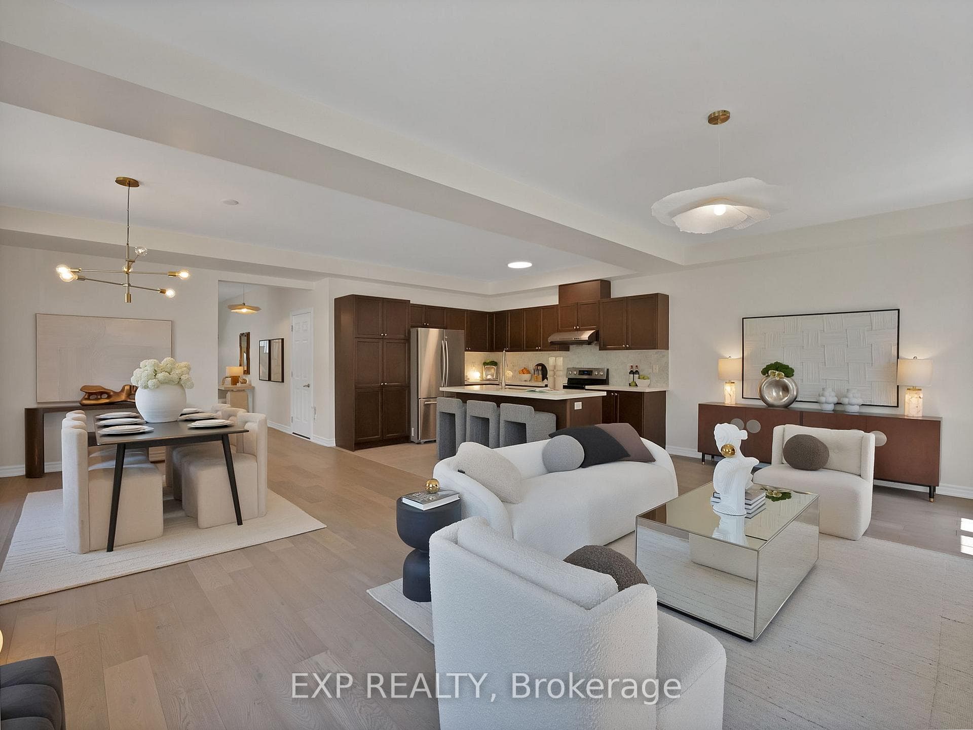 51 Living Crescent photo 12