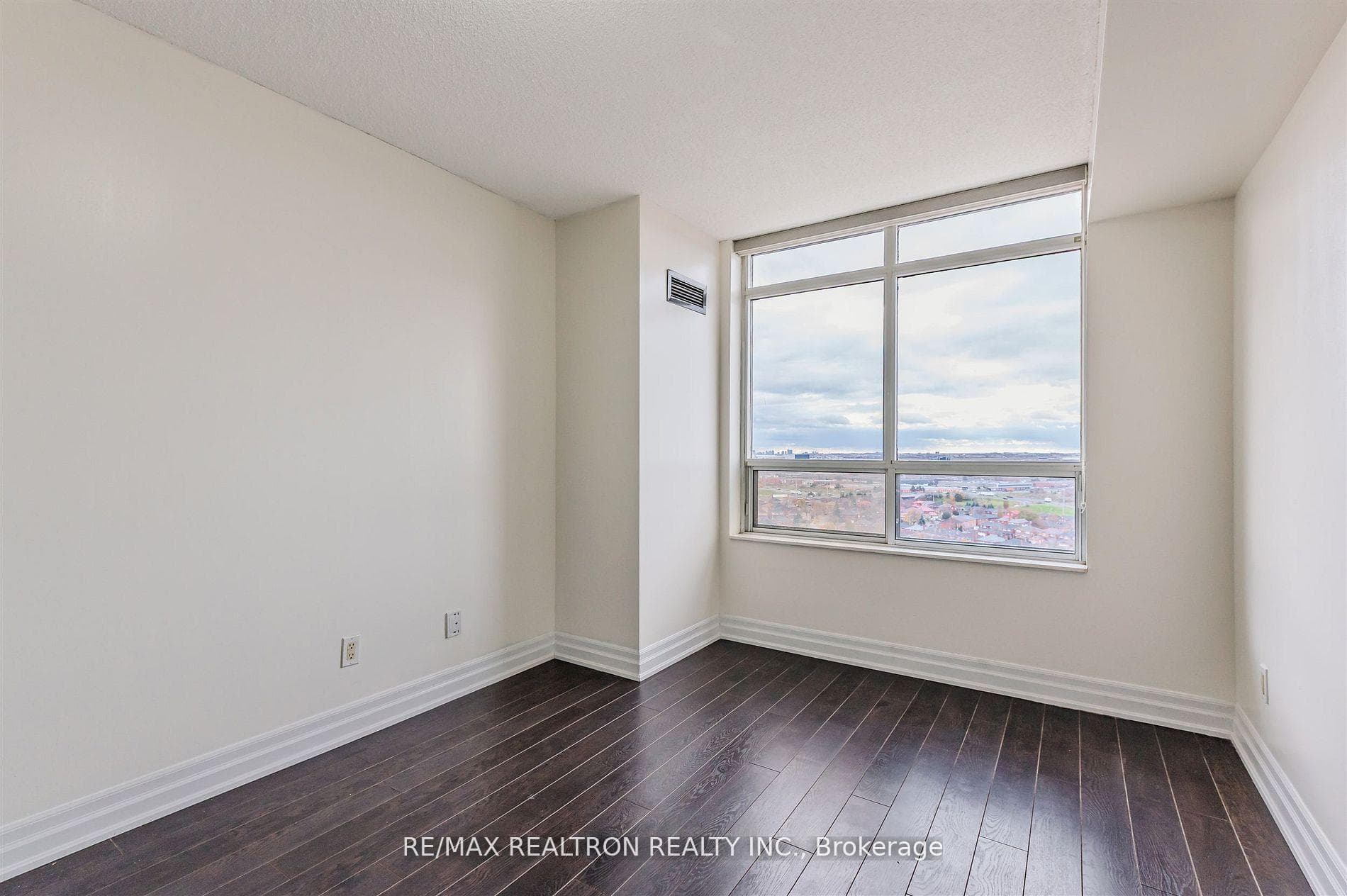 710 Humberwood Boulevard Unit 2212 photo 25