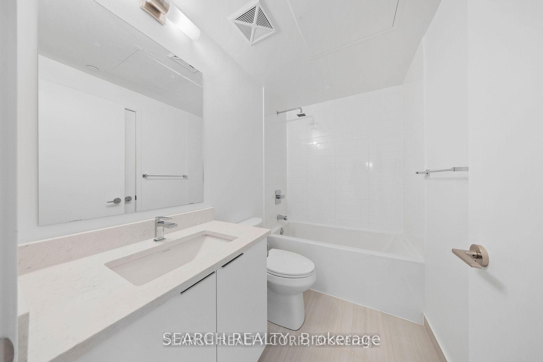 2033 Kennedy Road Unit 620 photo 19