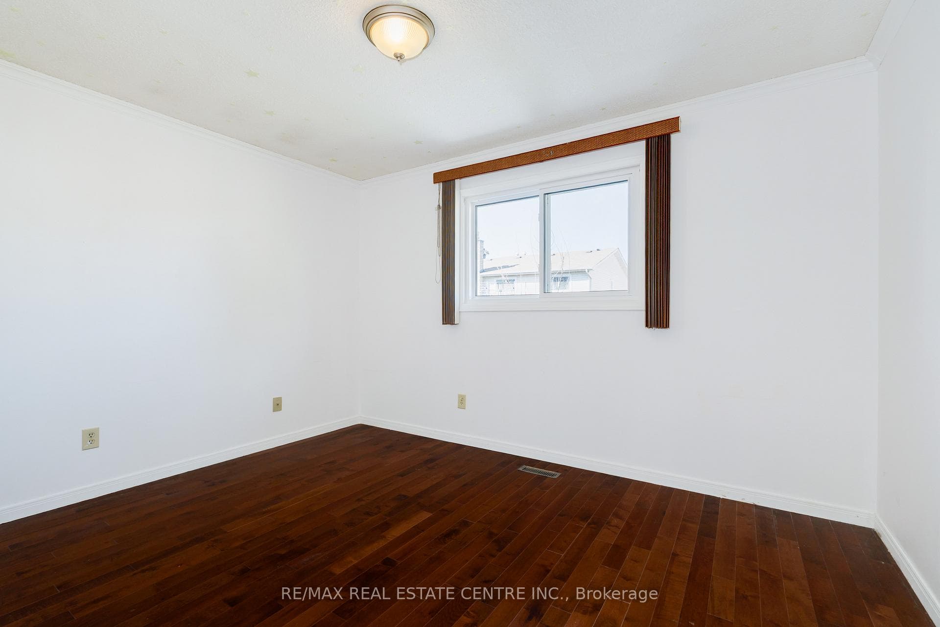 33 Millhouse Crescent photo 20