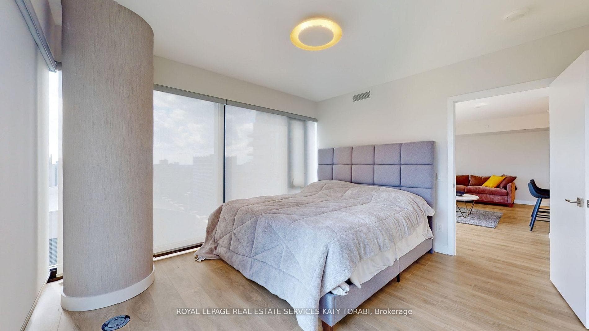 188 Cumberland Street Unit 2010 photo 9