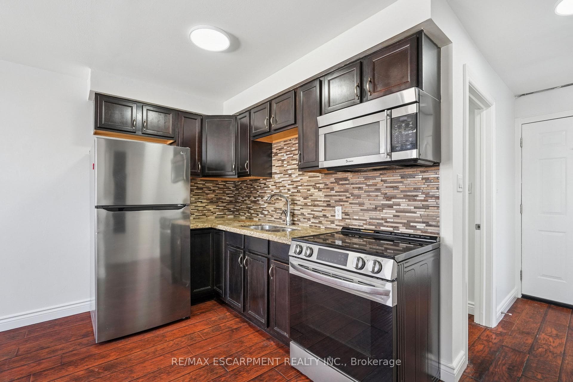 1 Elgin Street Unit 4 photo 20