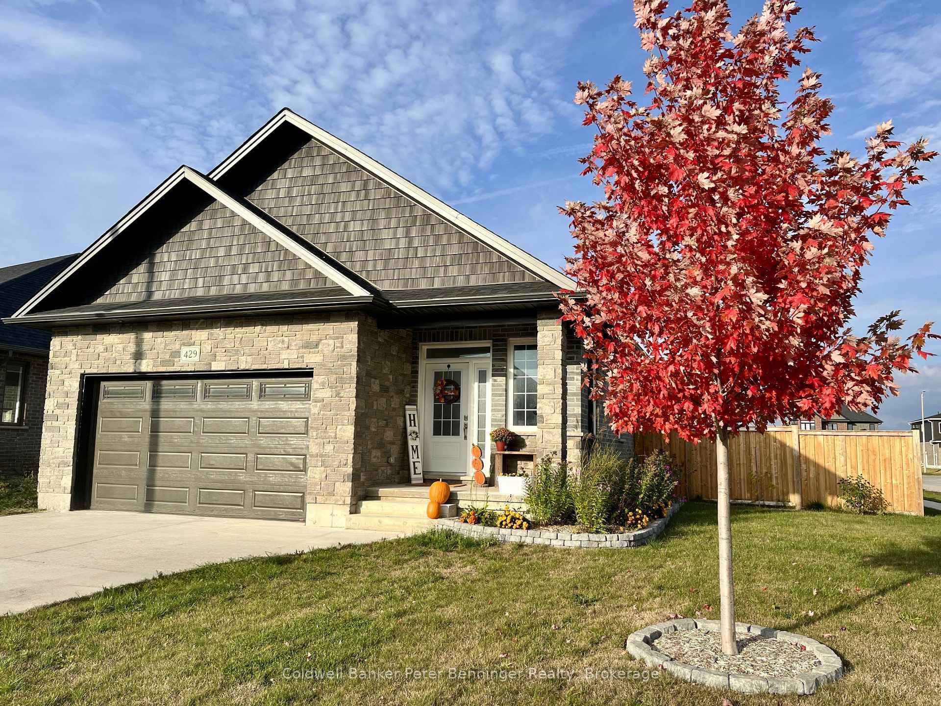 Seller provided photo of Autumn colors