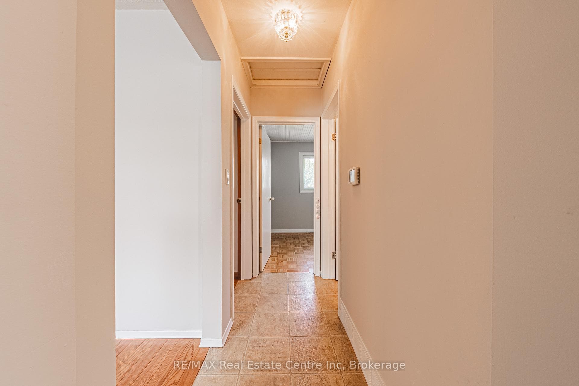 306 Victoria Road photo 12