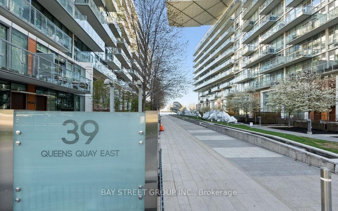 39 Queens Quay Unit 341 photo 5