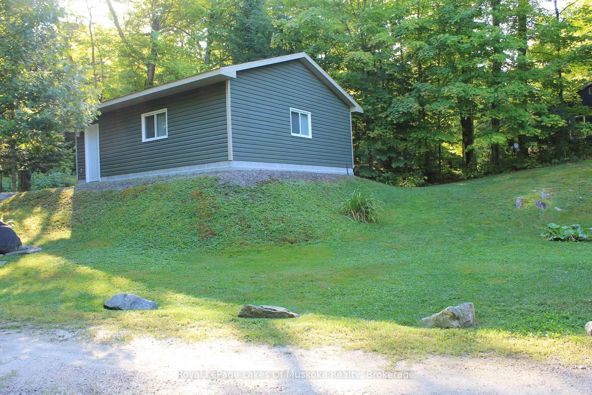 340 Wurm Road photo 9