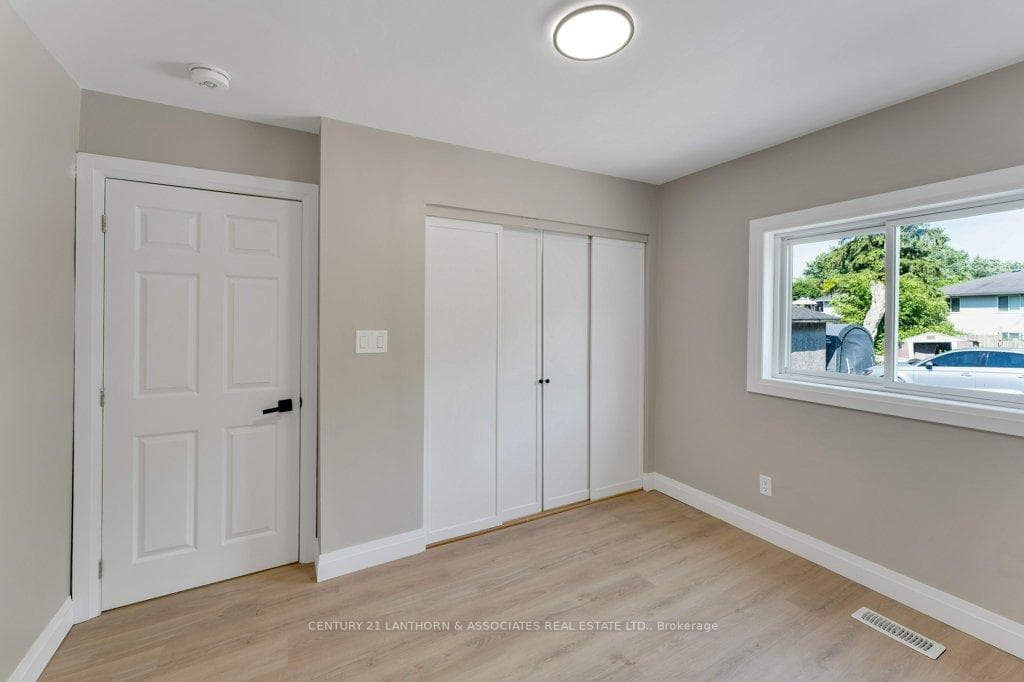 189 Sidney Street photo 12