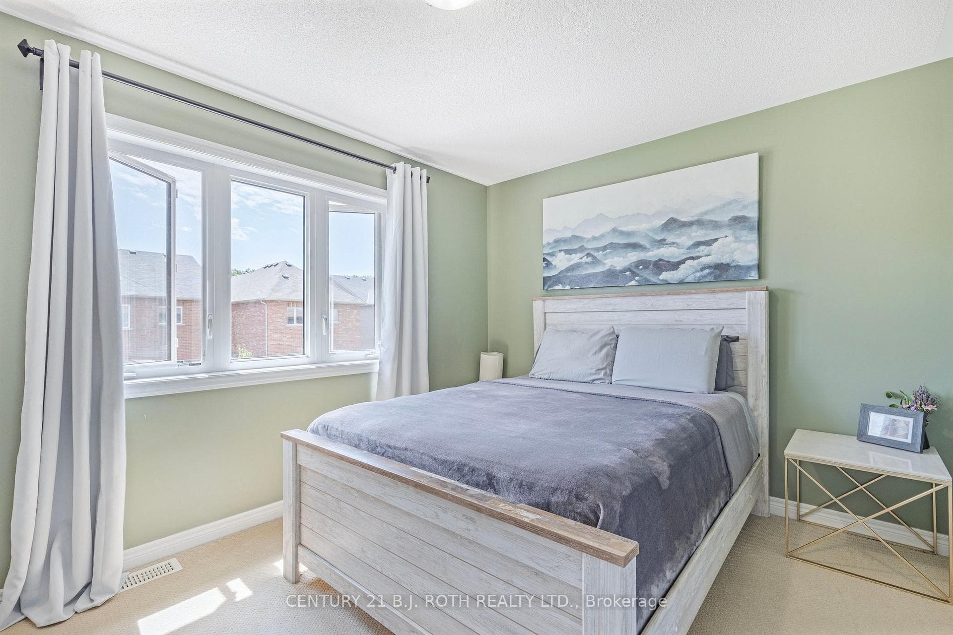 51 Forsyth Crescent photo 16