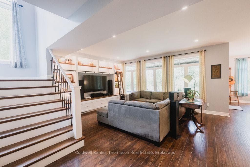 39 Riverside Avenue photo 10