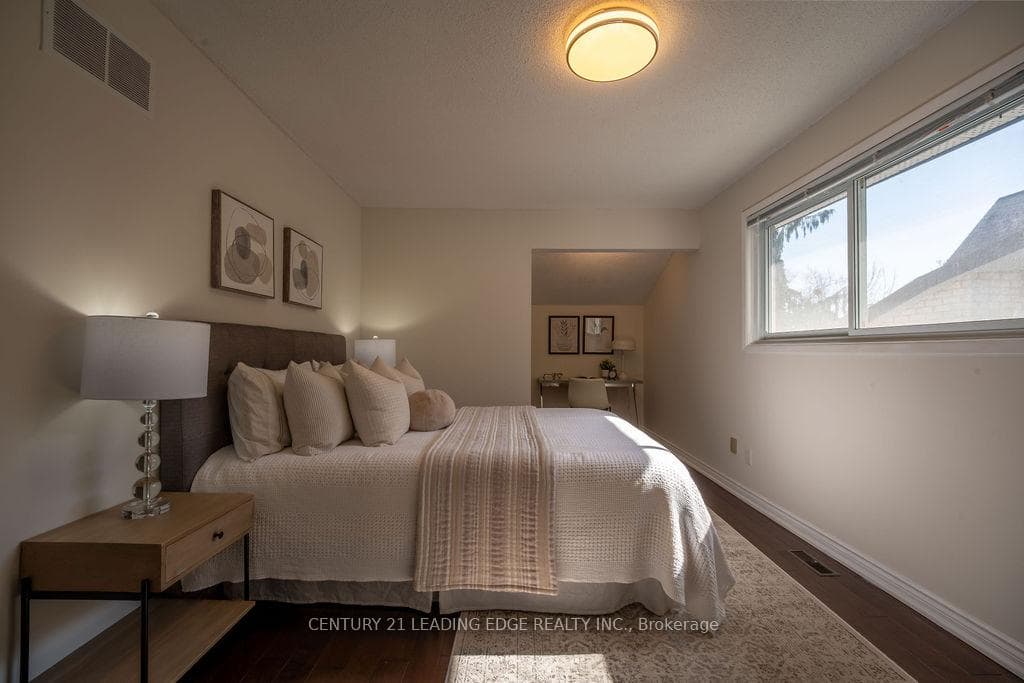 38 Hetherington Crescent photo 32