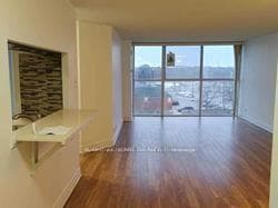 25 Trailwood Drive Unit 503 photo 8