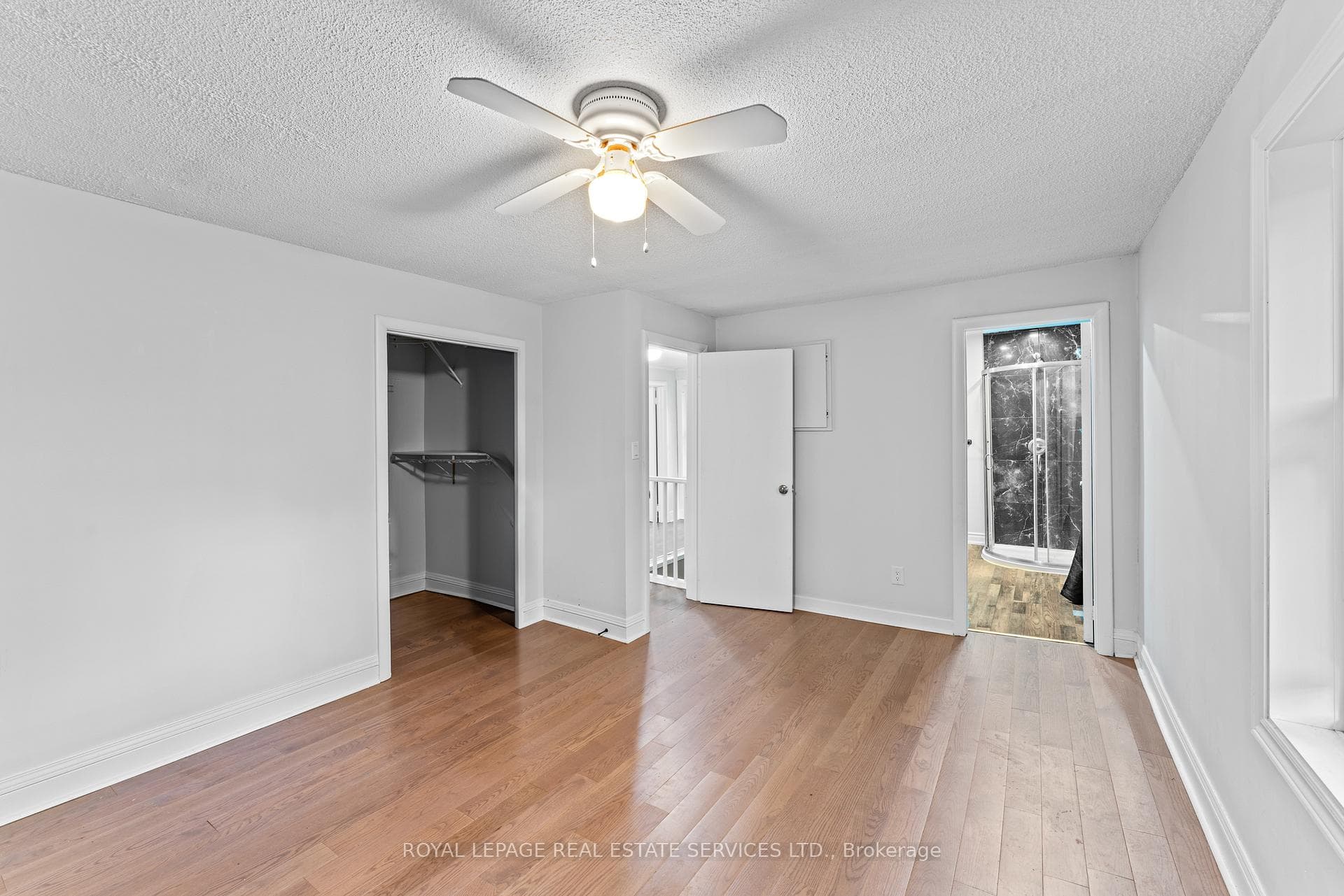 875 Collinson Road photo 22