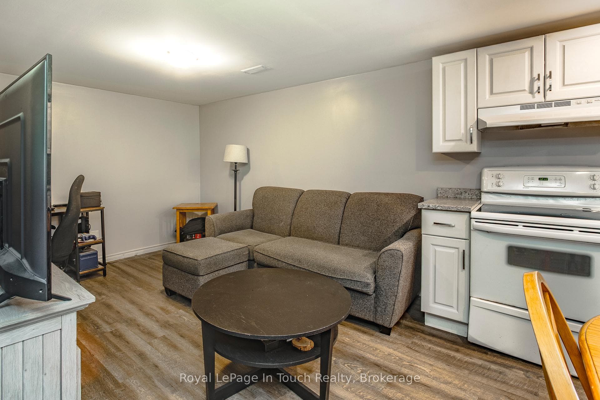 457 Hayes Street photo 19