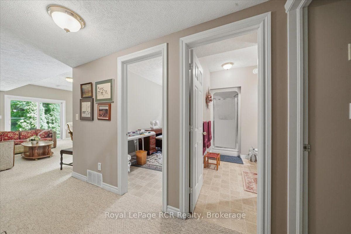 255 2nd Avenue photo 40