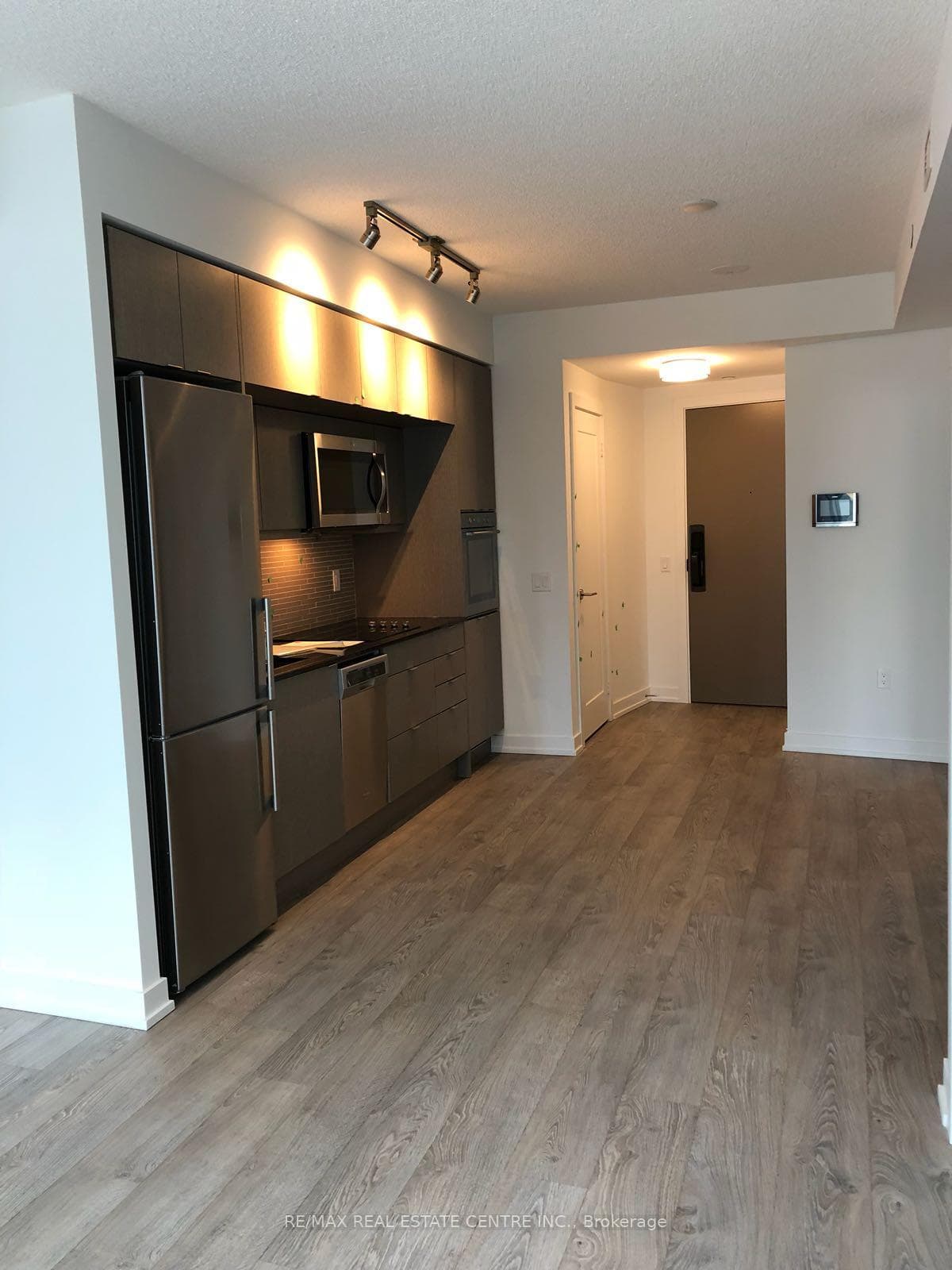 10 York Street Unit 1302 photo 3