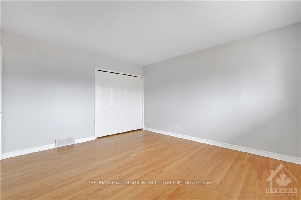 22 SYCAMORE Drive photo 17