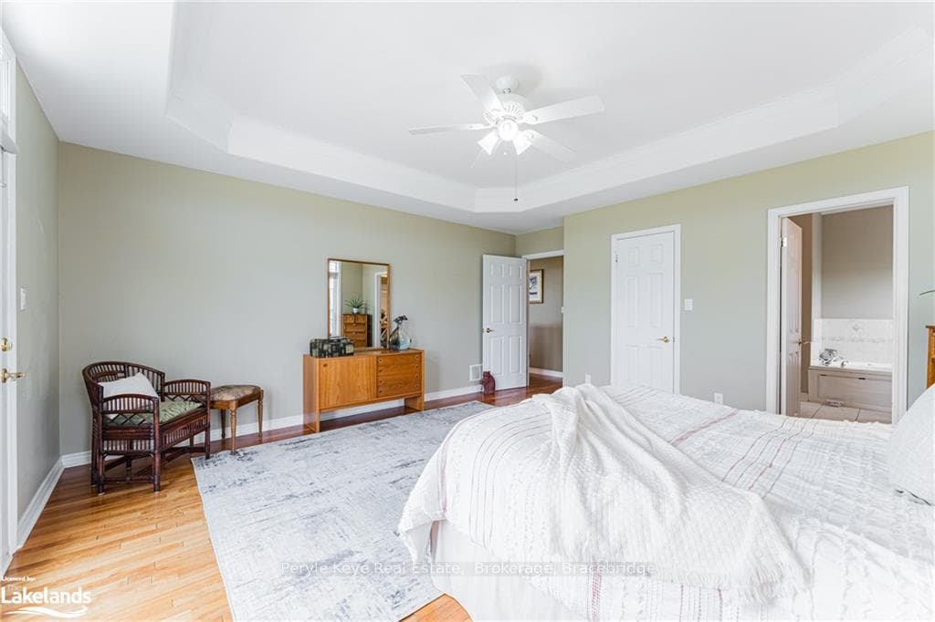 76 LANKIN Avenue photo 26