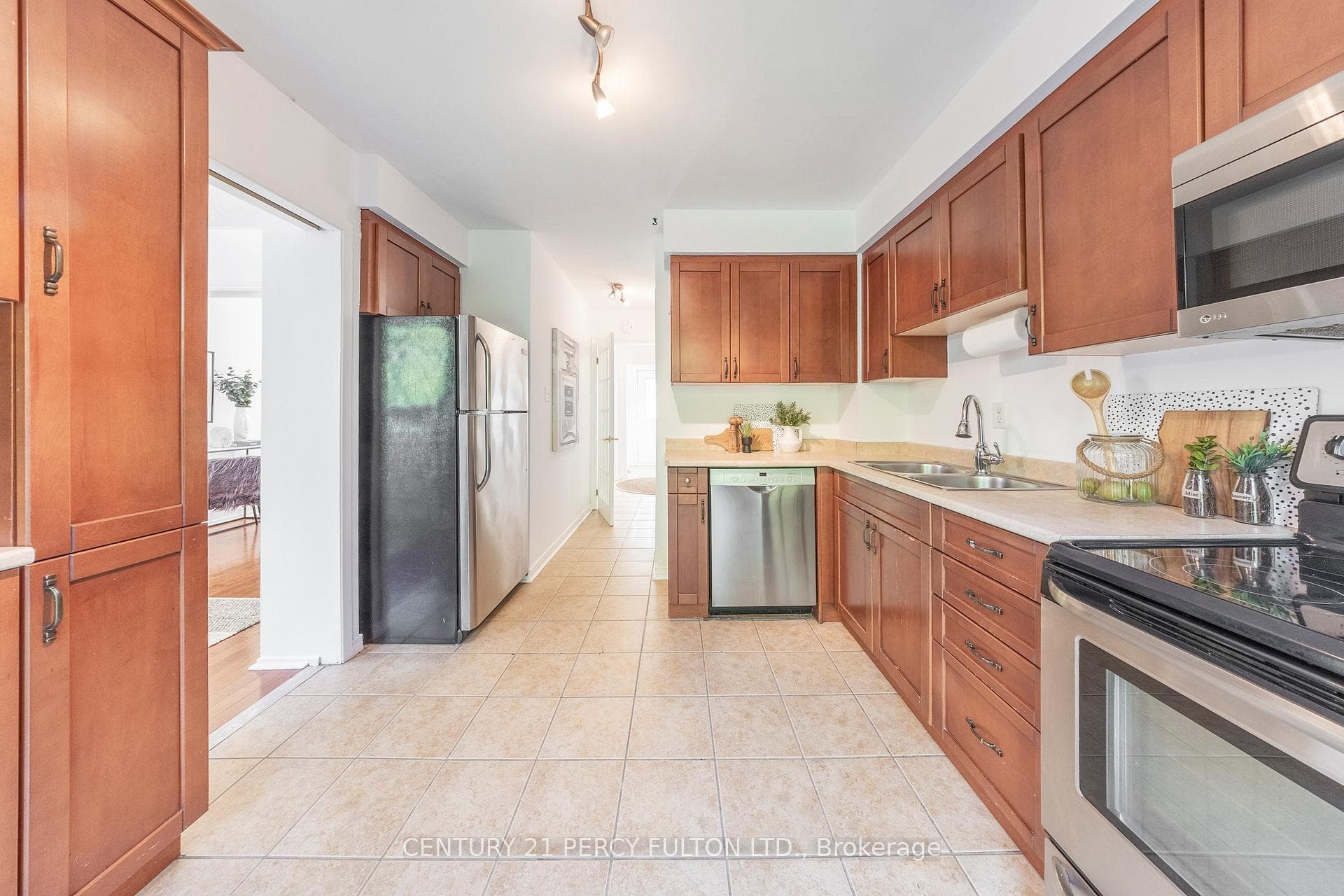 3 Glenmount Court photo 7