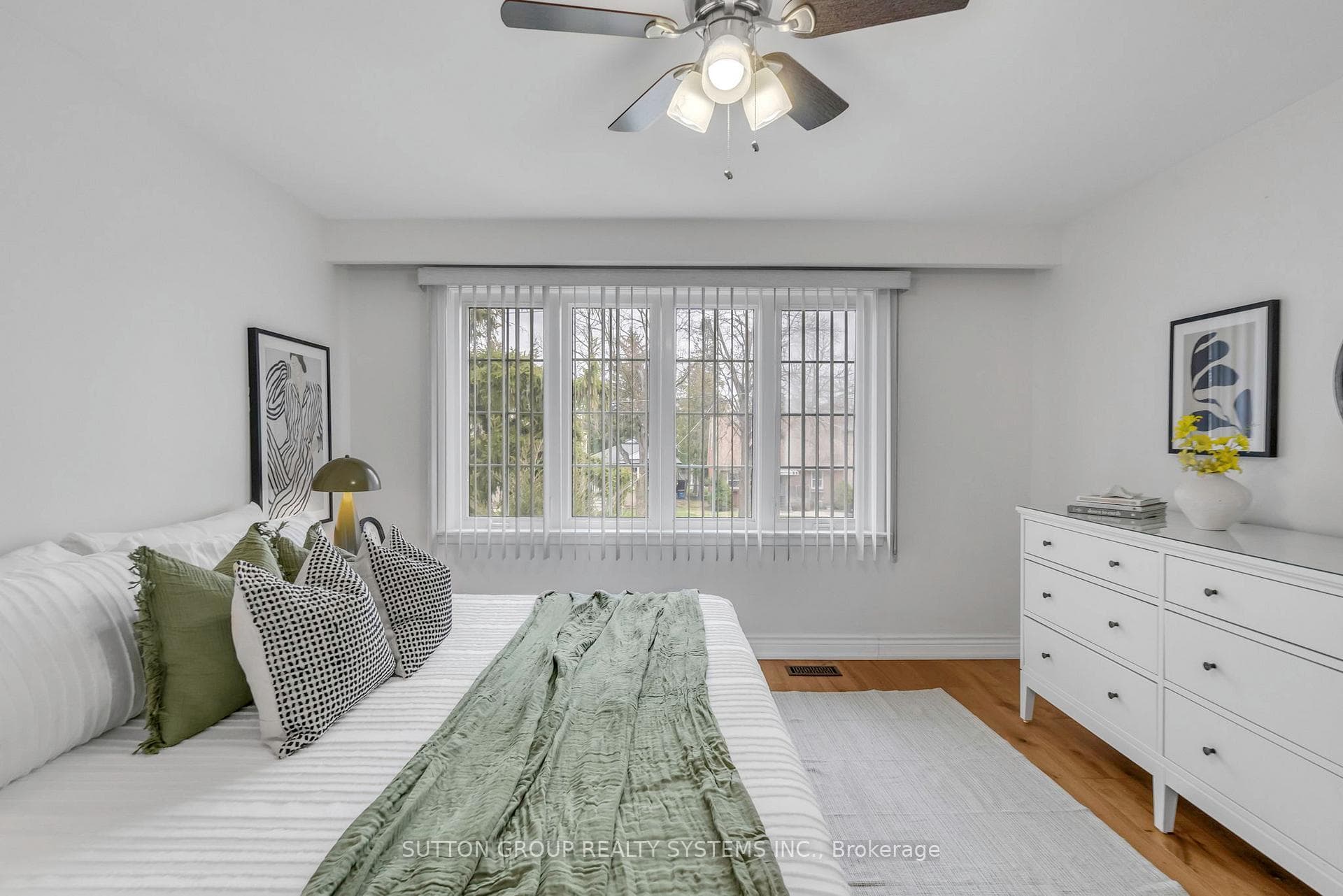 60 Shaver Avenue photo 24