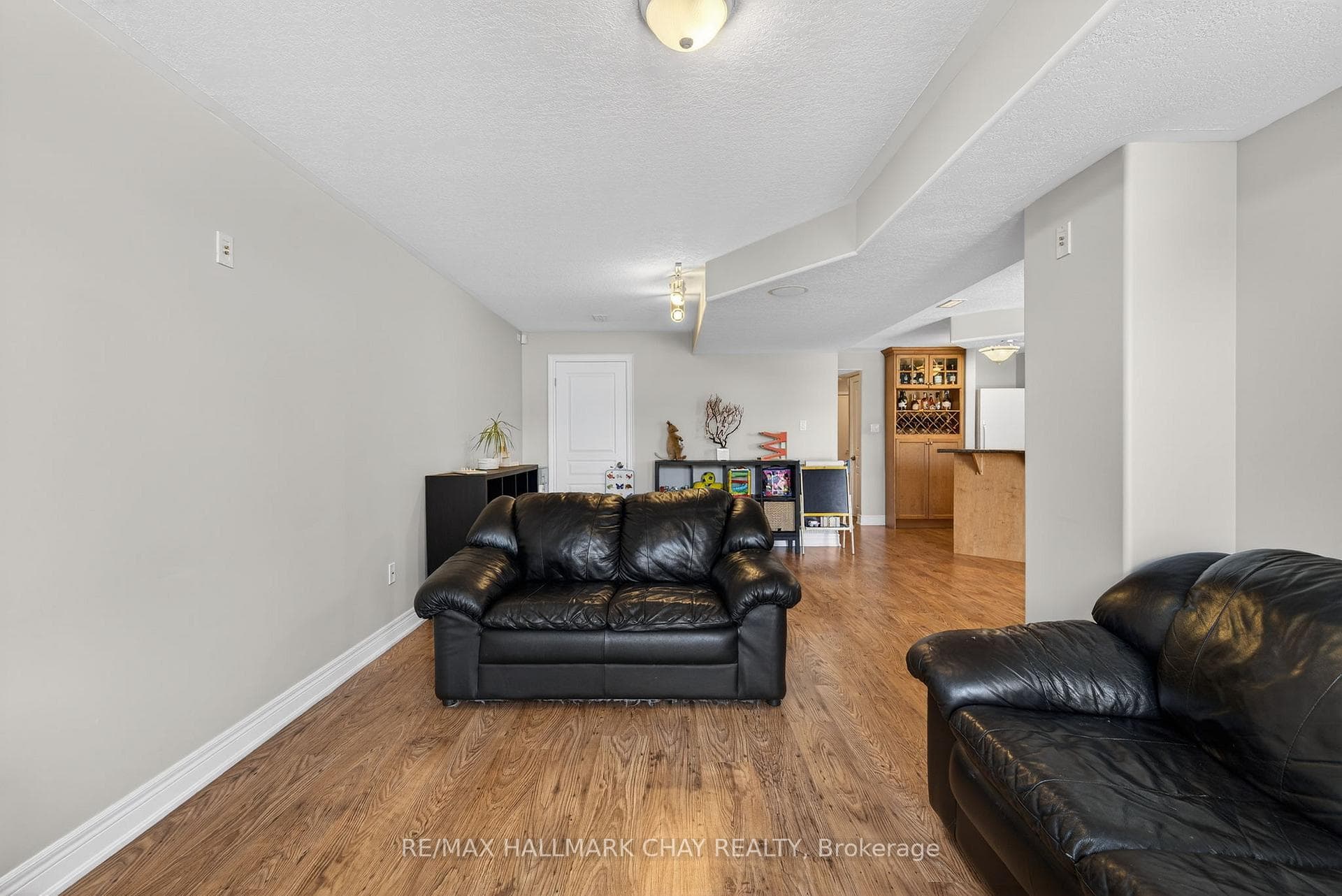 75 Smith Street photo 38