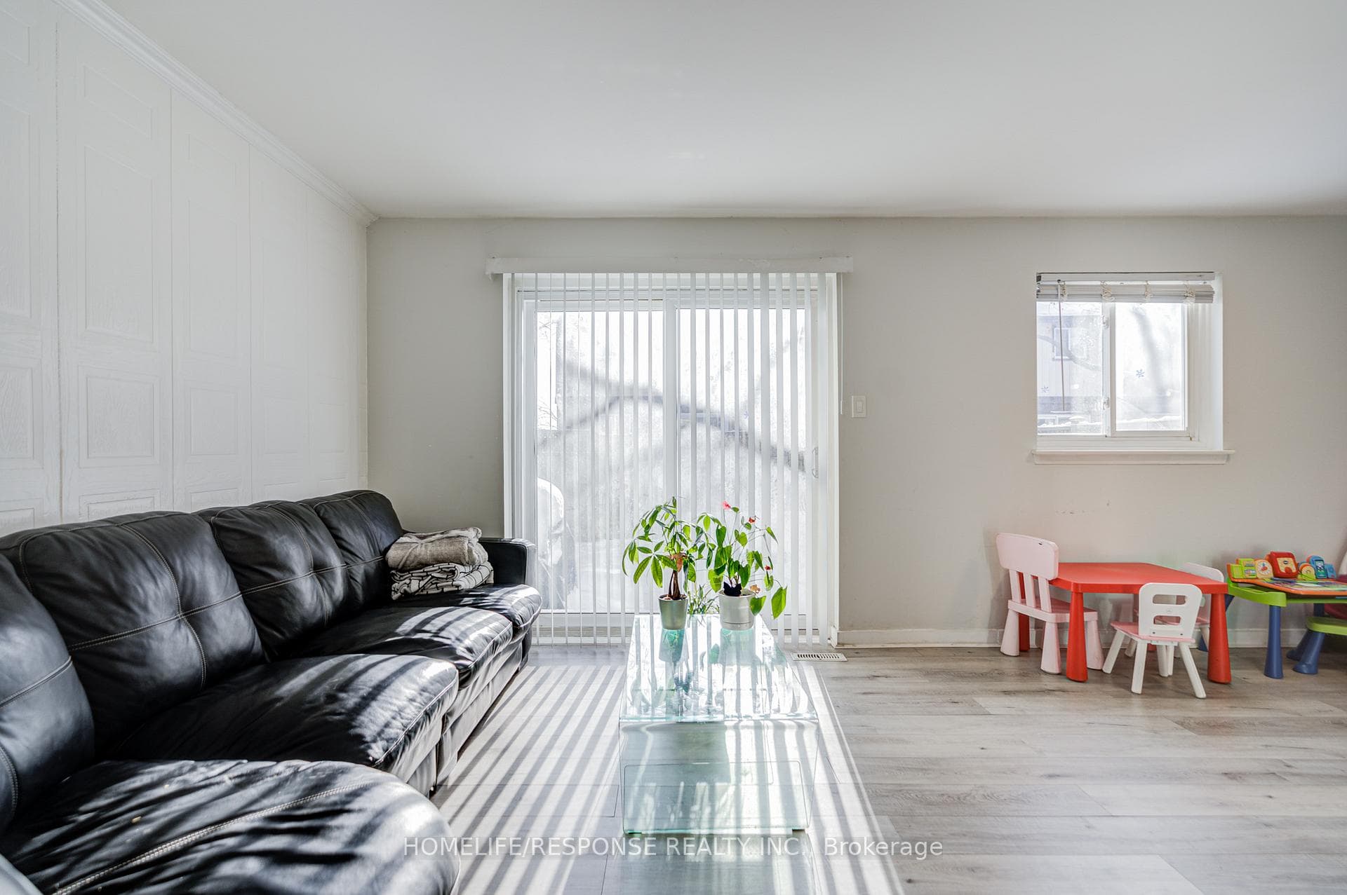 93 HANSEN Road Unit 7 photo 14