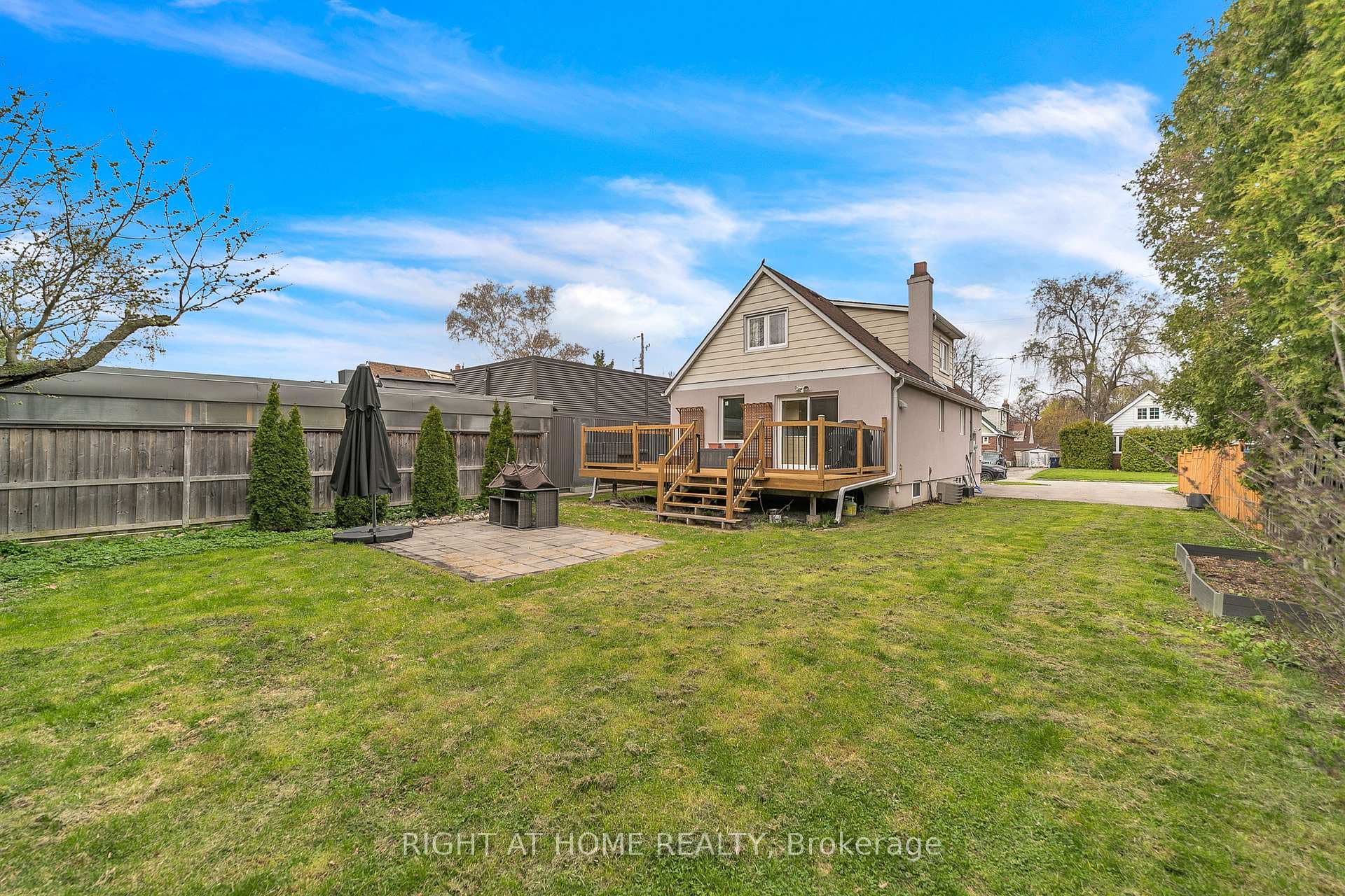 41 Monarchdale Avenue photo 6
