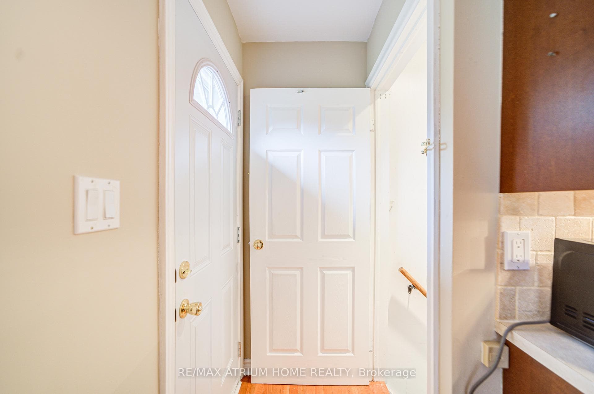 134 Fairglen Avenue photo 37