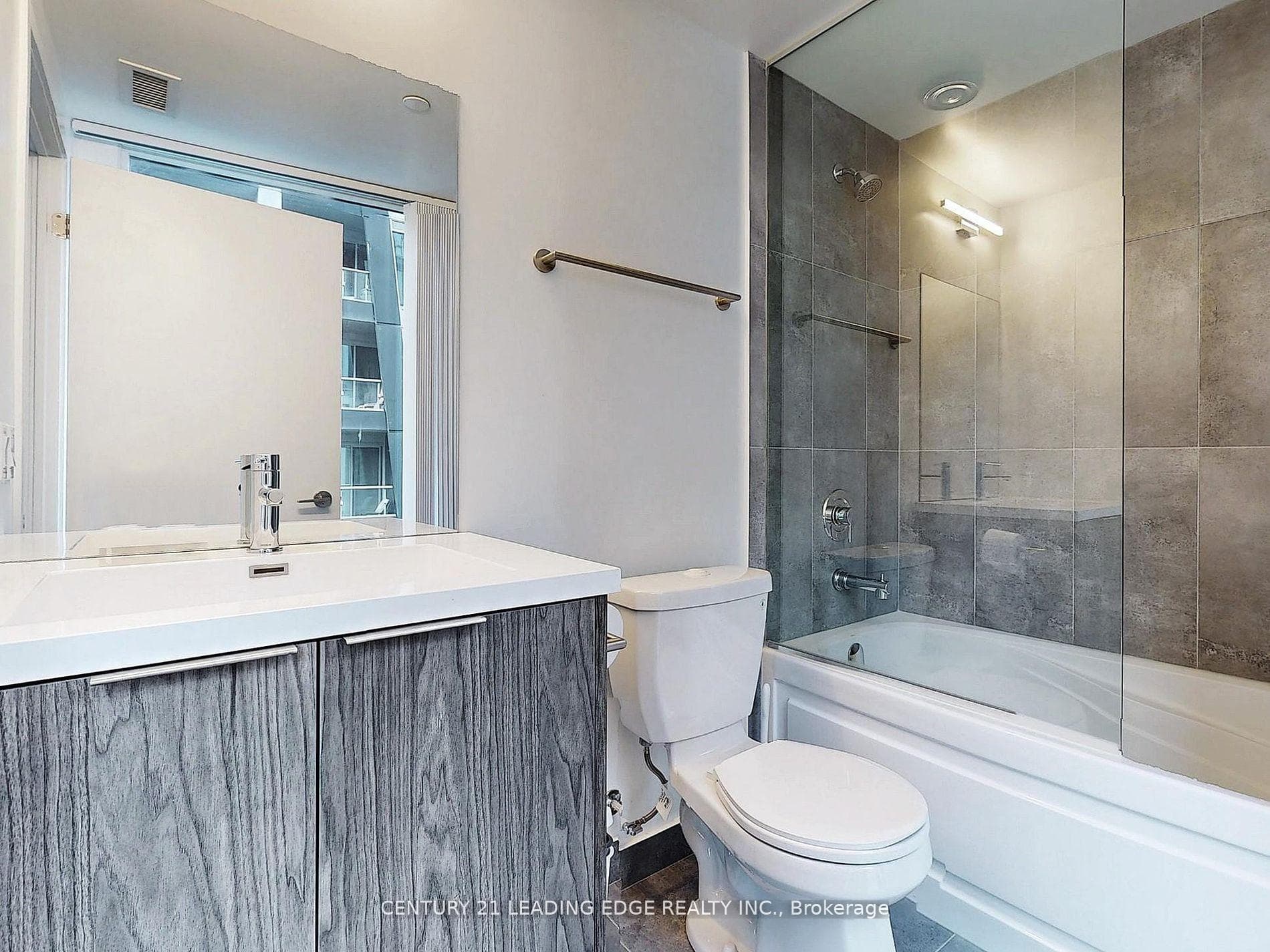 60 Shuter Street Unit 2802 photo 15