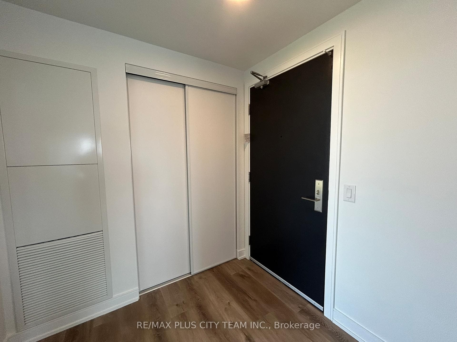 3009 Novar Road Unit 1613 photo 21