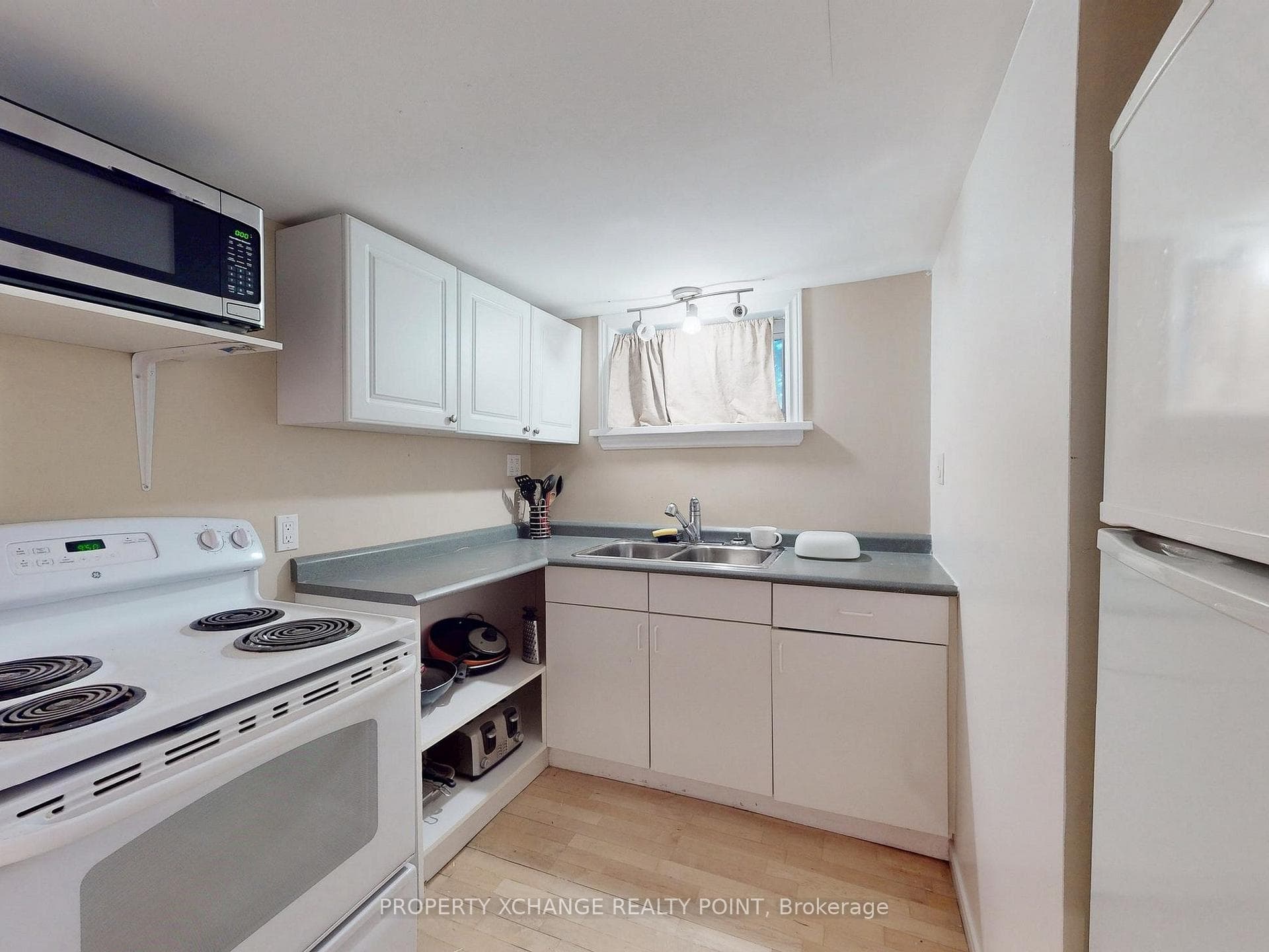 1408 King Street photo 14