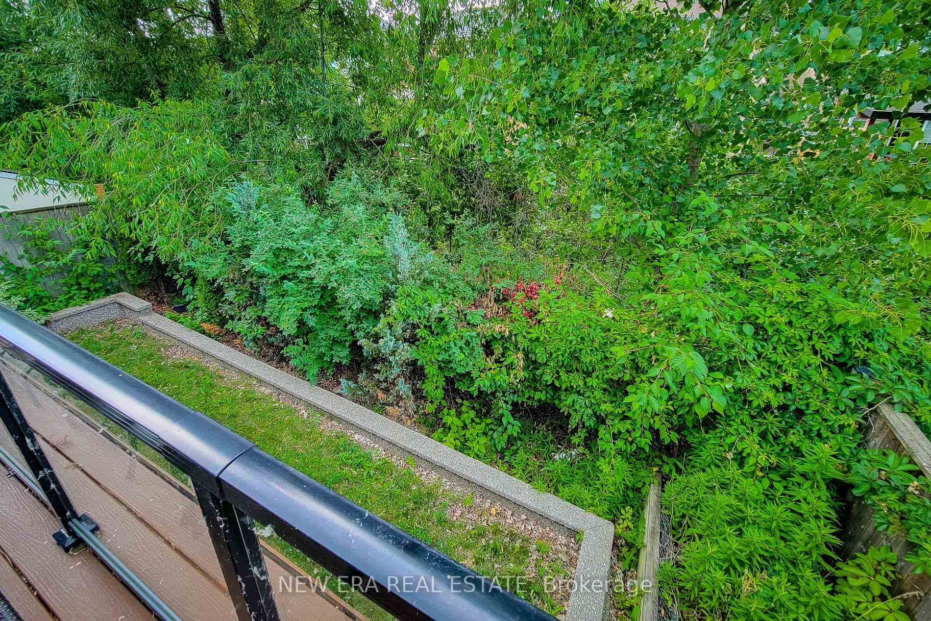 128 Montreal Circle photo 8