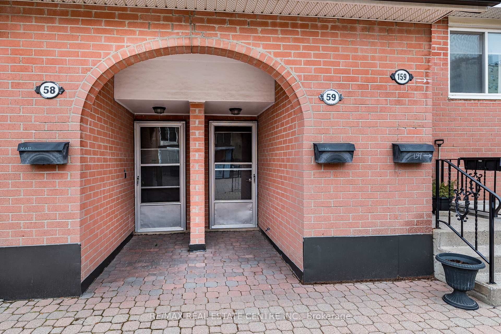 2170 Bromsgrove Road Unit 59 photo 2