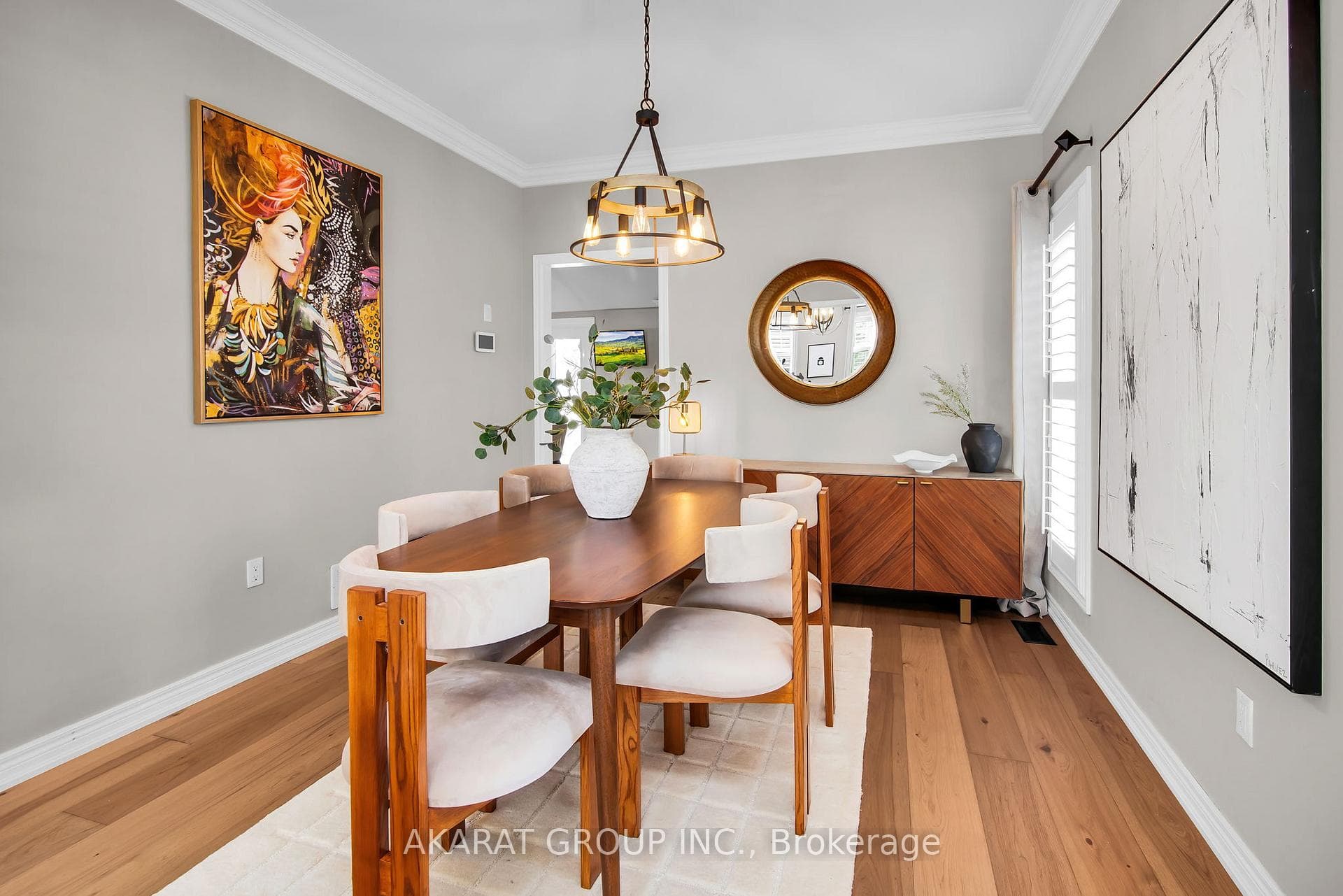 2113 Dalecroft Crescent photo 9