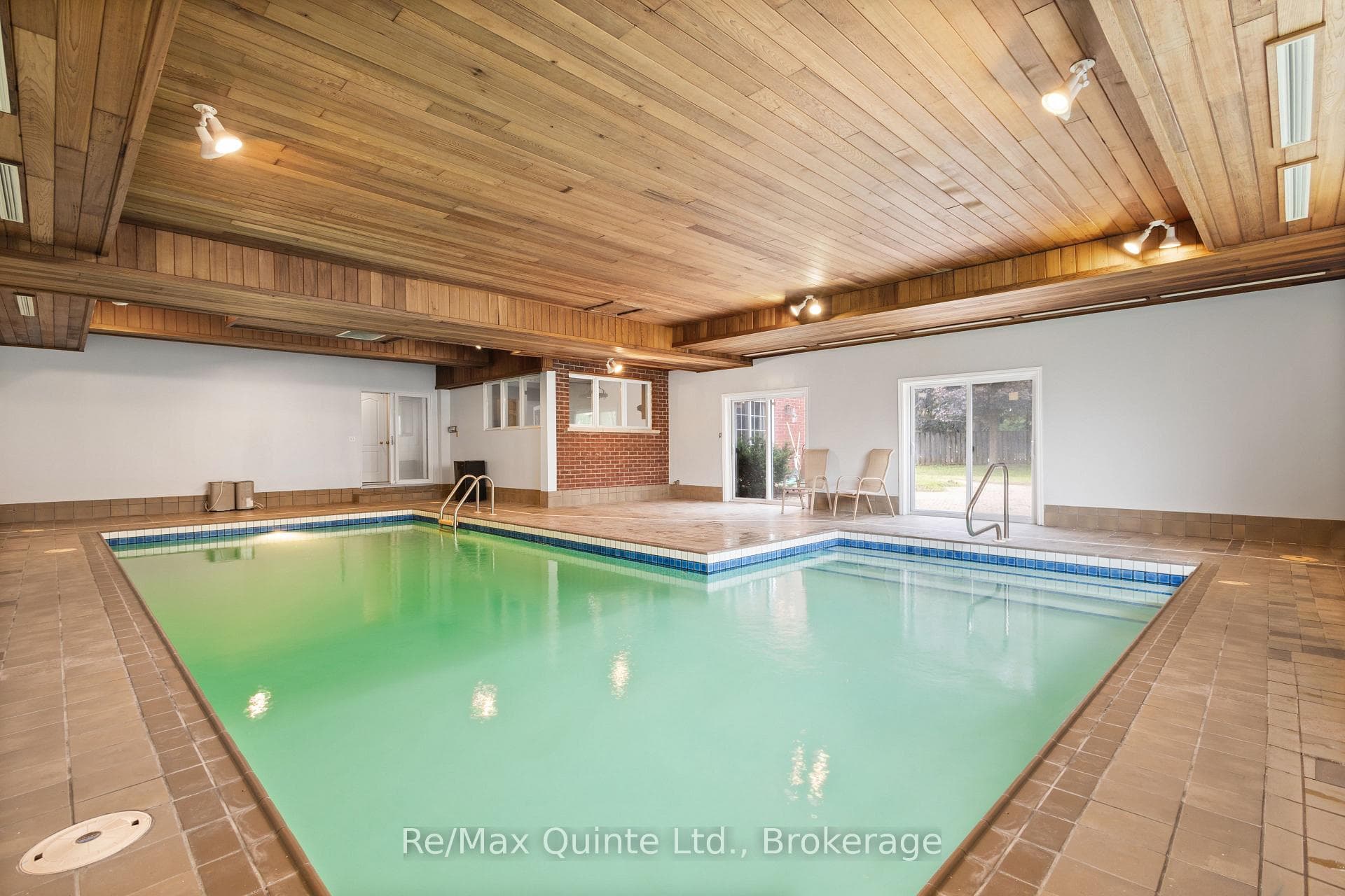 17 Applewood Court photo 22
