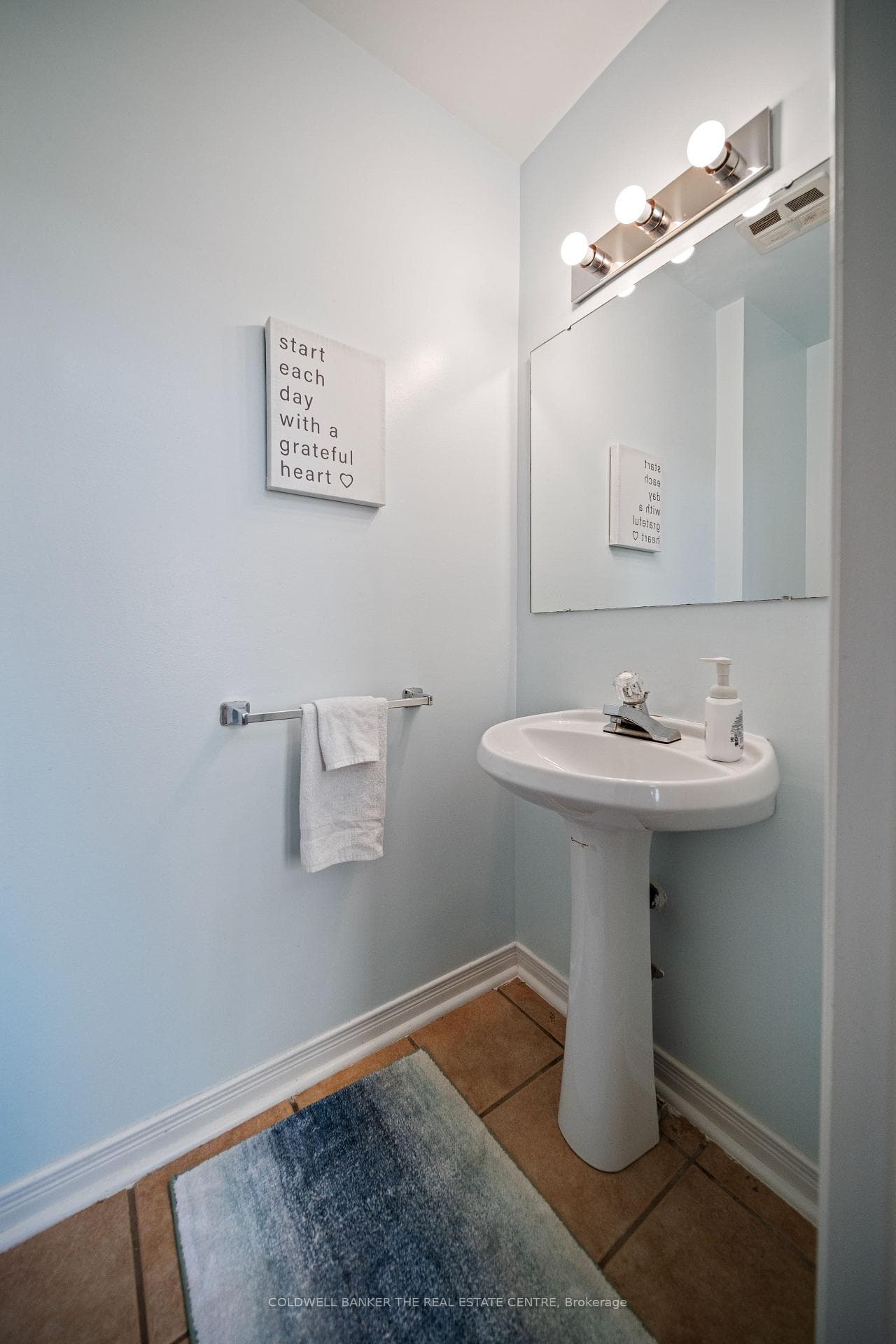 55 Deanscroft Square photo 14