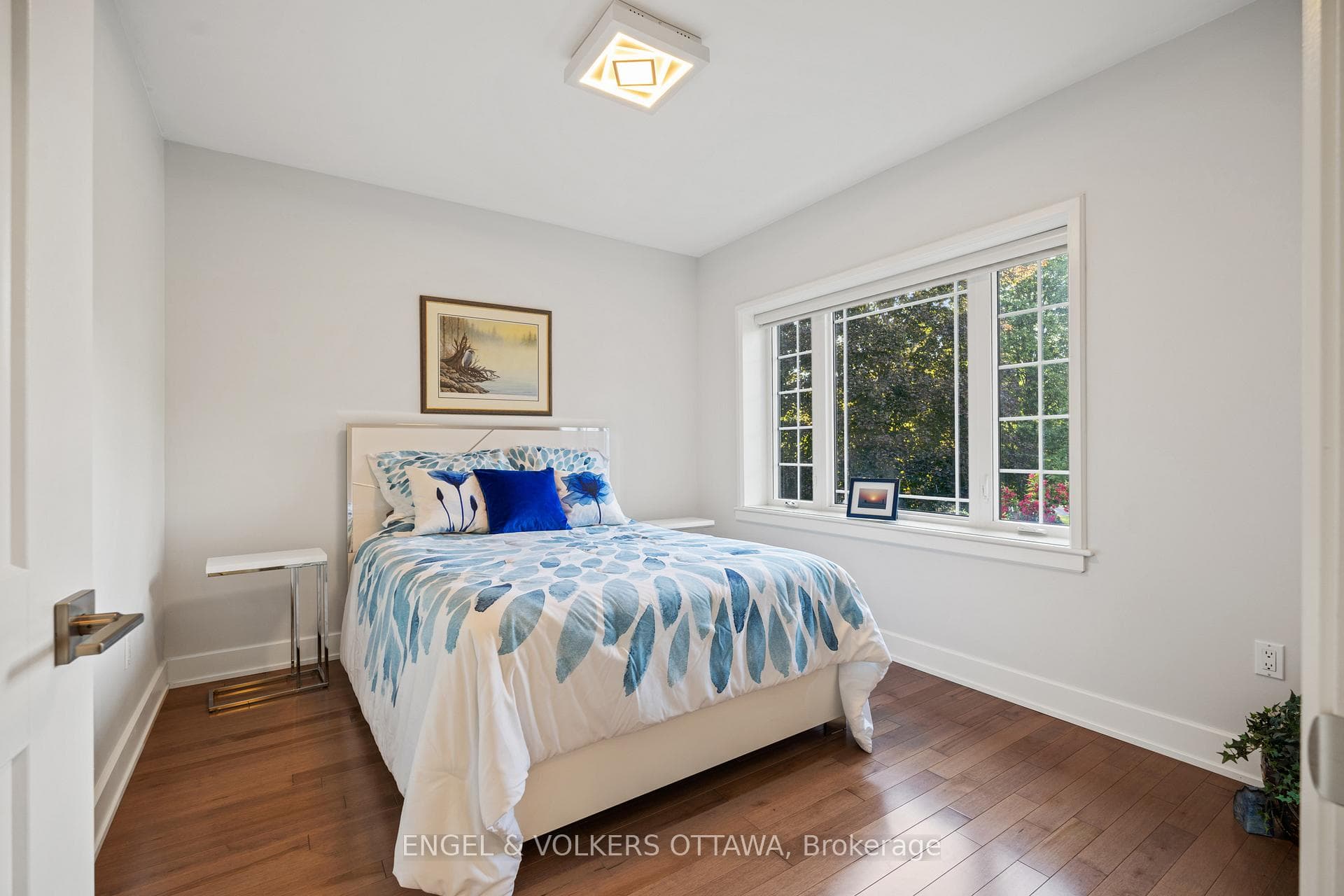 1562 Lakeshore Drive photo 21