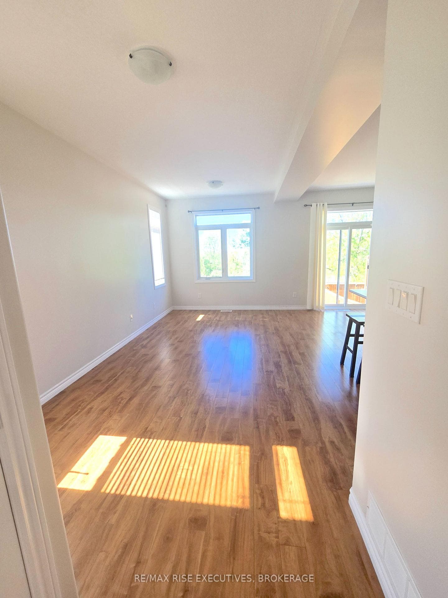 949 Blossom Street Unit 1 photo 17