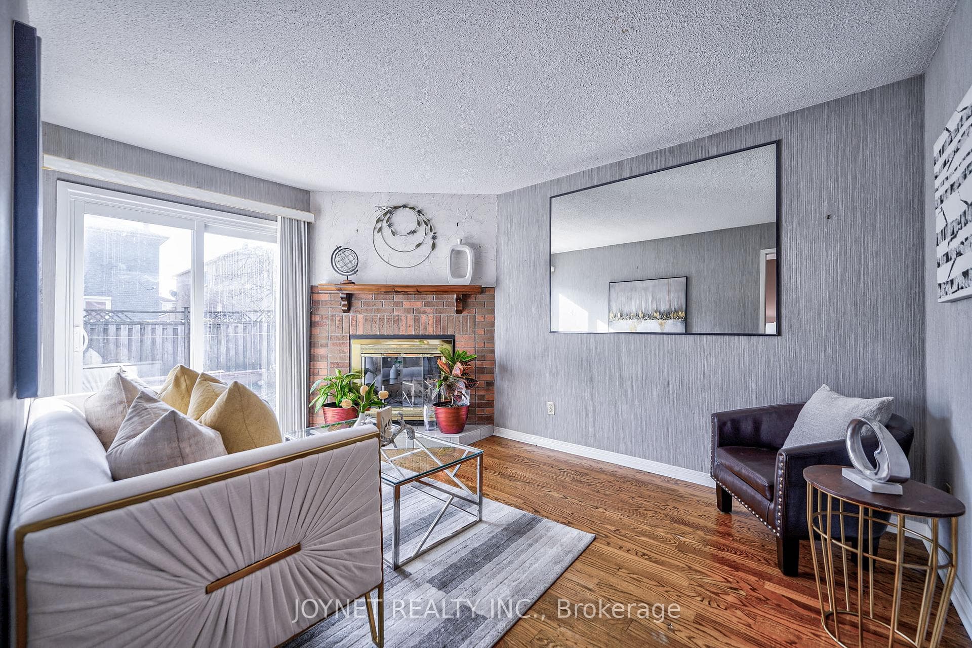 35 Lavron Court photo 9