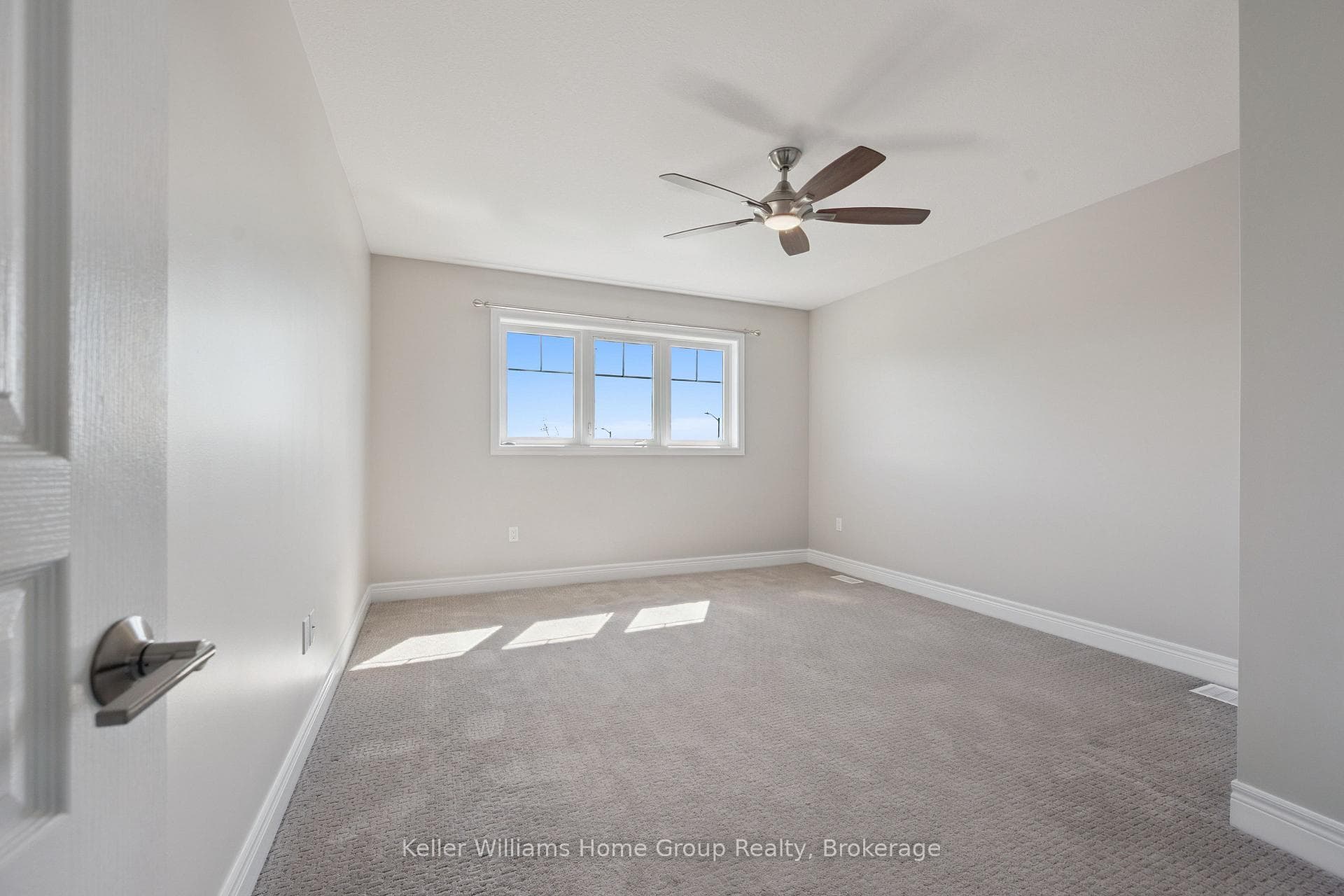 254 Gosling Gardens Avenue Unit 11 photo 30