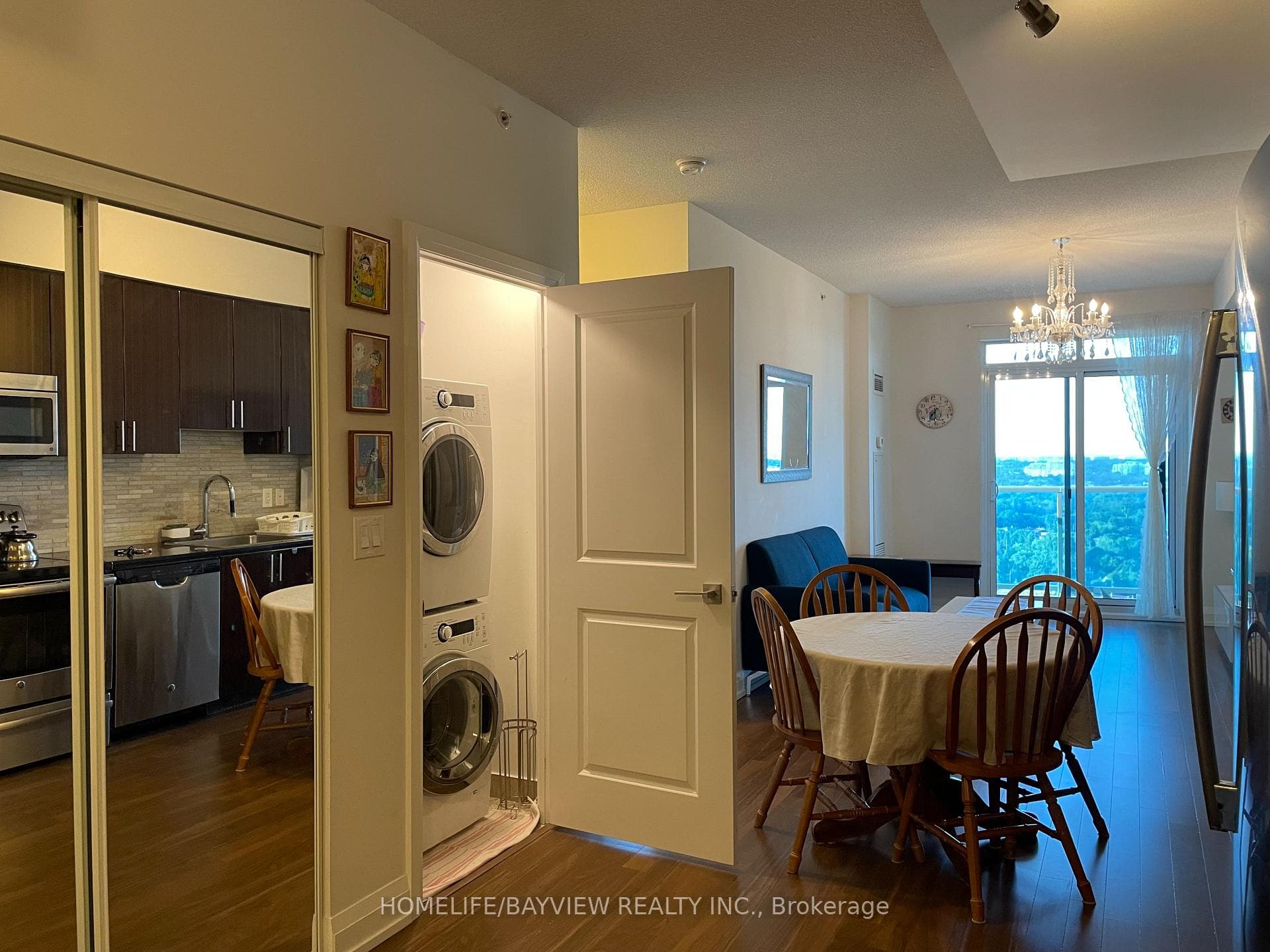 7171 Yonge Street Unit 1406 photo 6