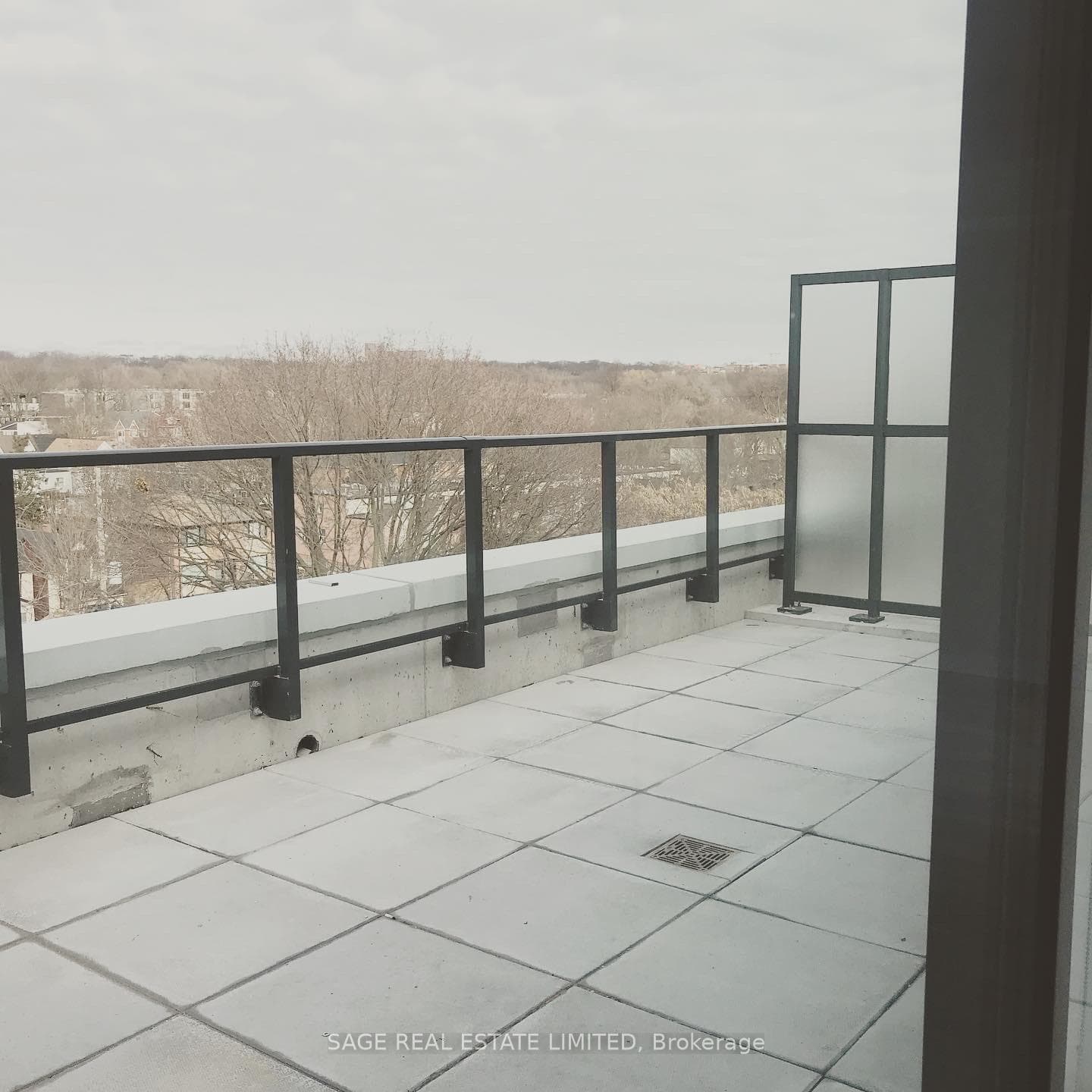 1630 Queen Street Unit 609 photo 17