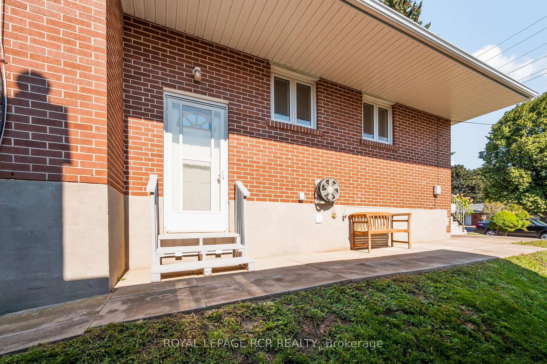 92A Dawson Road photo 26